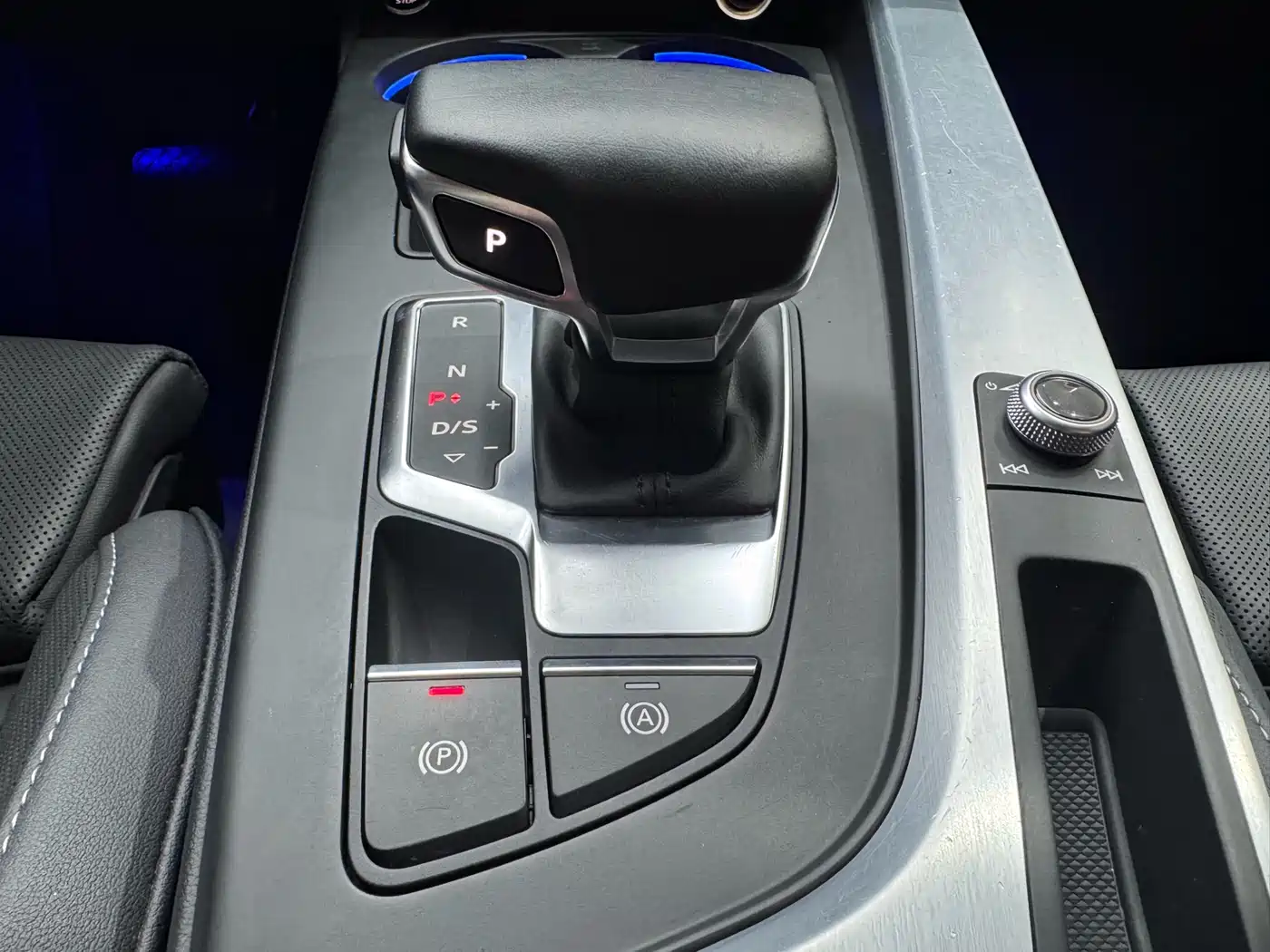 Audi A4L 2020 40 TFSI Fashion Dynamic Edition фото 27