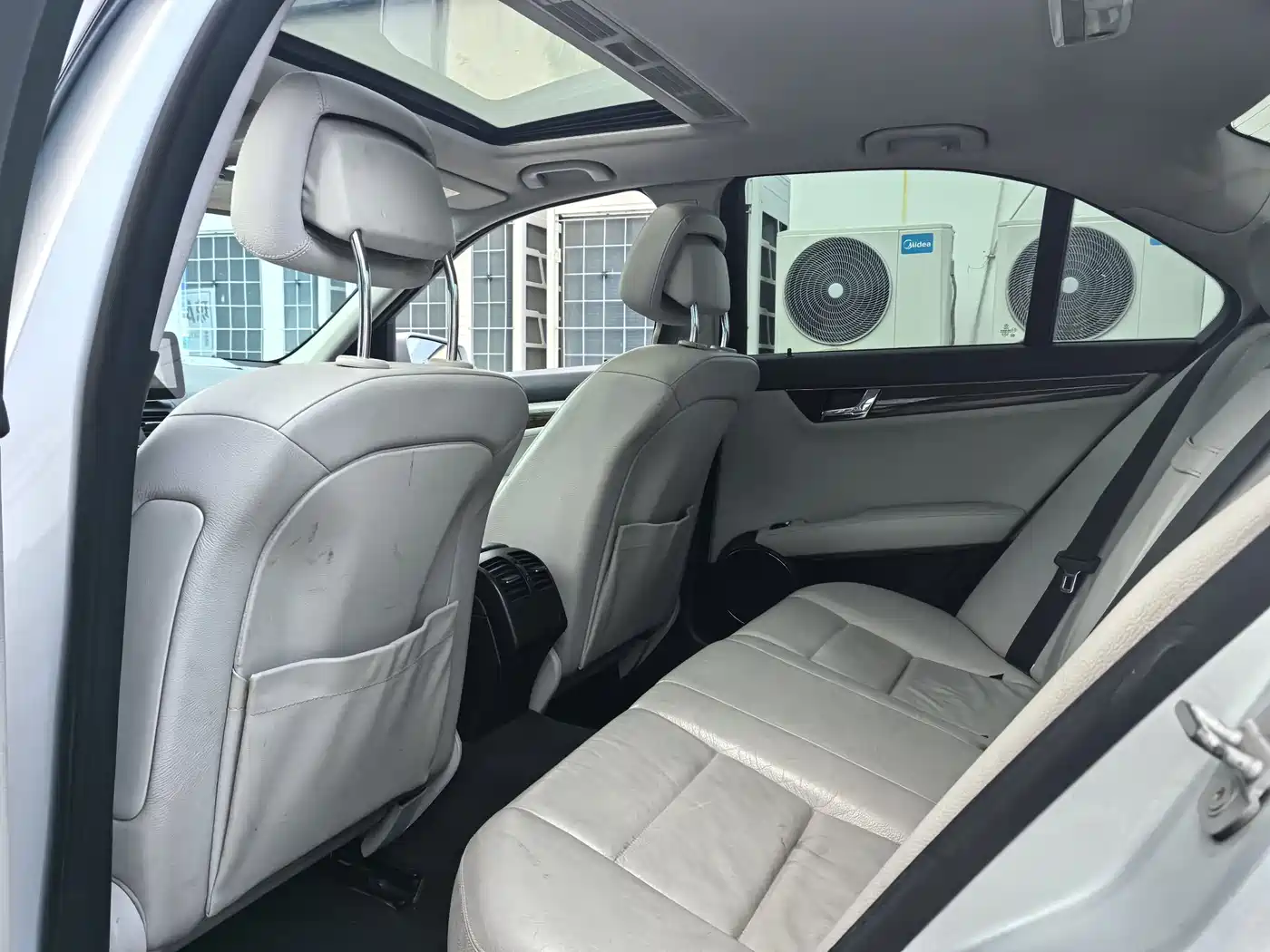 Mercedes-Benz C-Class 2010 C 260 Fashion фото 9