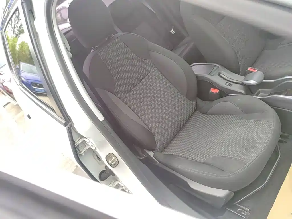 Peugeot 2008 2016 2014 1.6L Automatic Fashion Edition