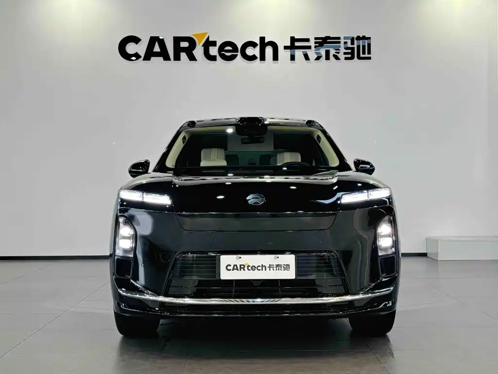 NIO ES8 2026 2025 Model 6-Seat Executive Luxury Edition