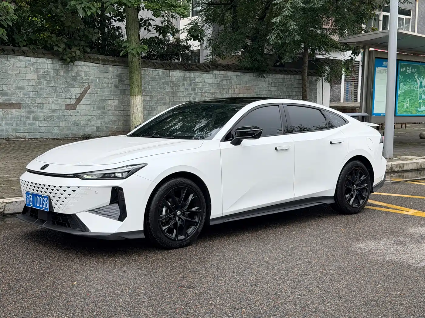 CHANGAN UNI-V 2024