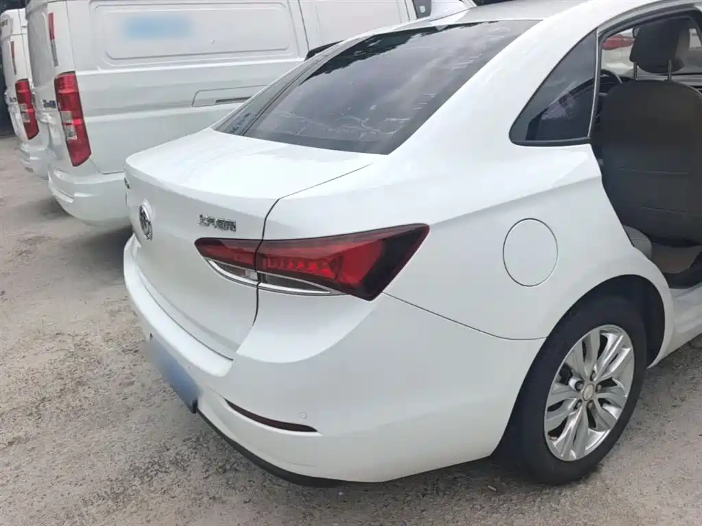 Buick Excelle 2018 15T Dual Clutch Elite (China V) фото 7