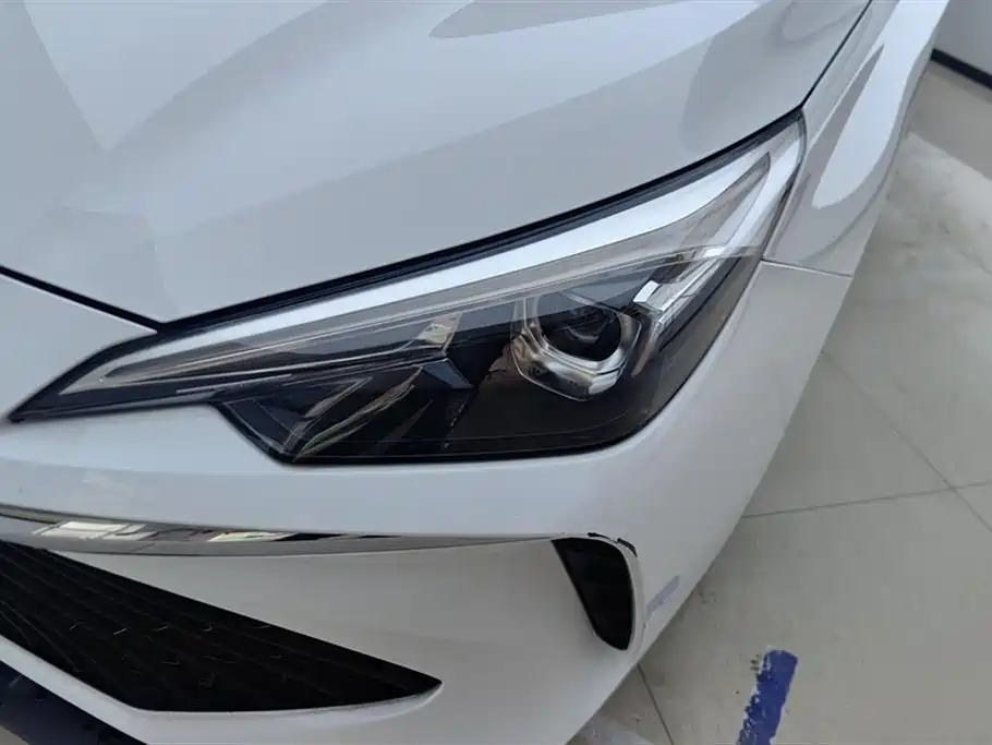 ROEWE I5