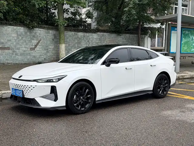 Changan UNI-V 1.5T, Премиум