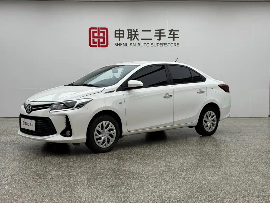 Фото 1 - Toyota Vios