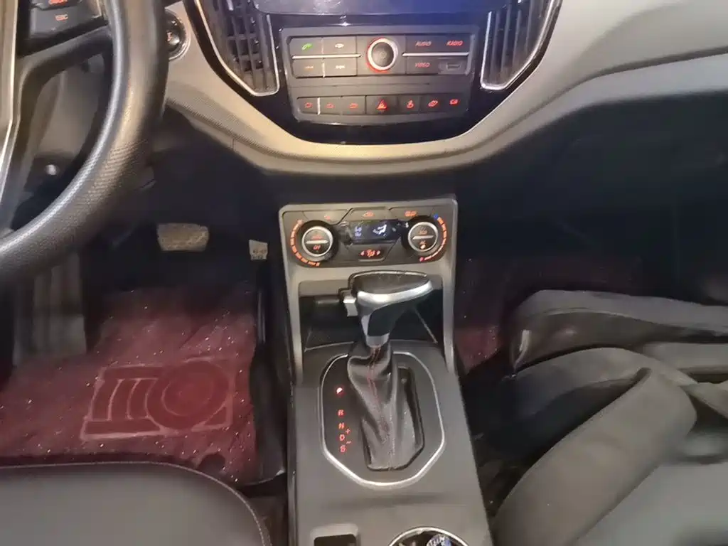 FAW Senya R7 2018 2017 Model 1.6L Automatic Smart