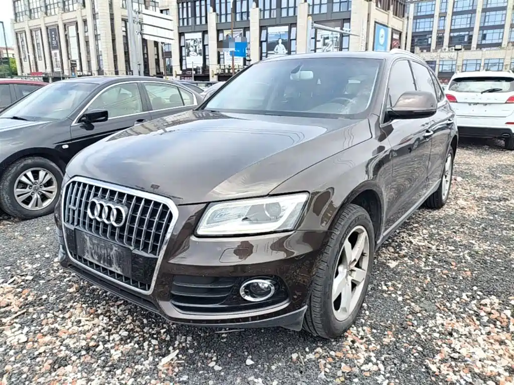 AUDI Q5