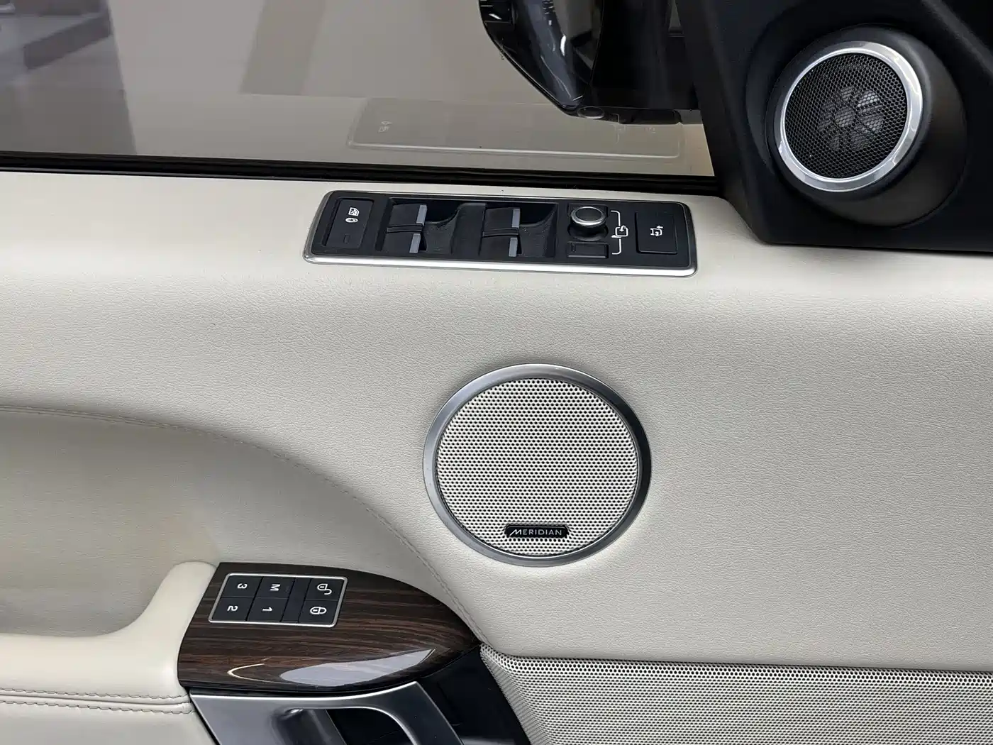 Land Rover Range Rover 2016 3.0 SC V6 Vogue фото 9