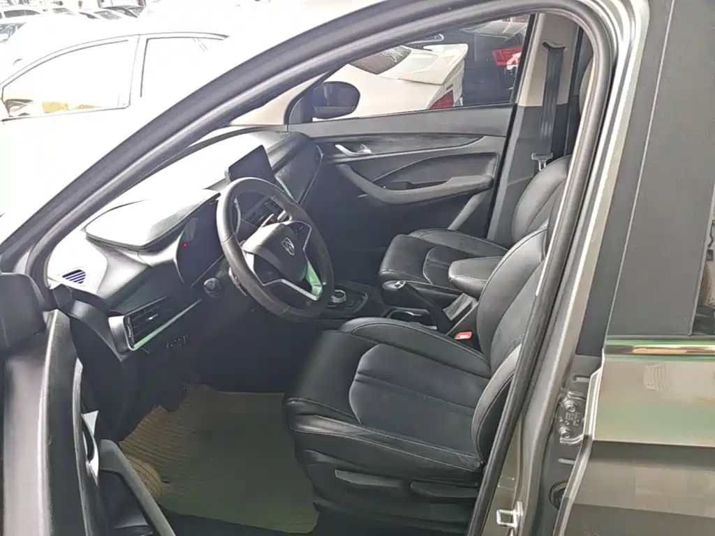 Baojun 360 2018 2019 1.5L Automatic Elite China VI