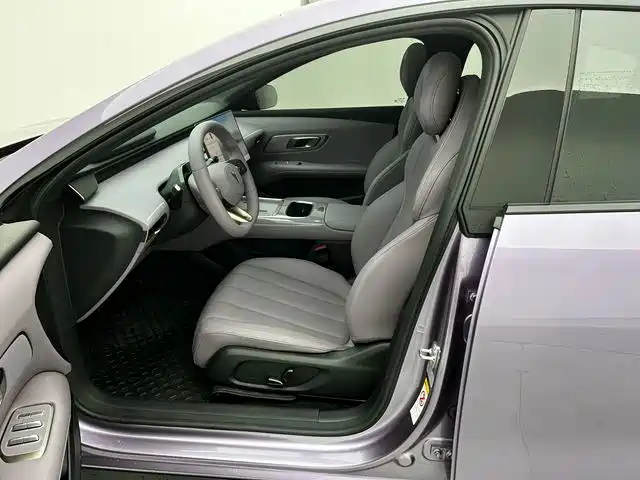 Deepal DeepBlue L06 2026 2025 Base Model