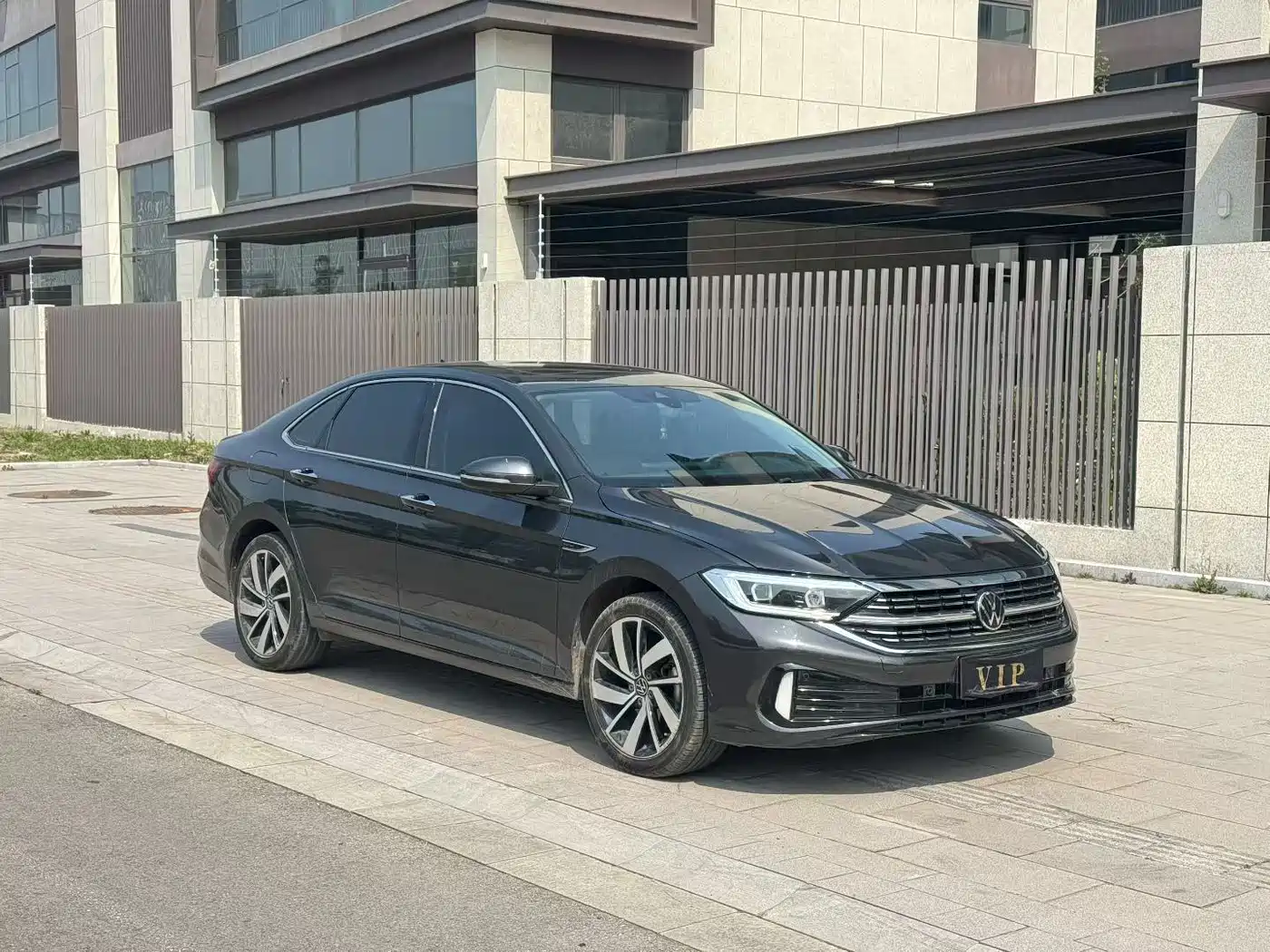 Volkswagen Sagitar 2023 300TSI DSG Excellence Edition фото 3