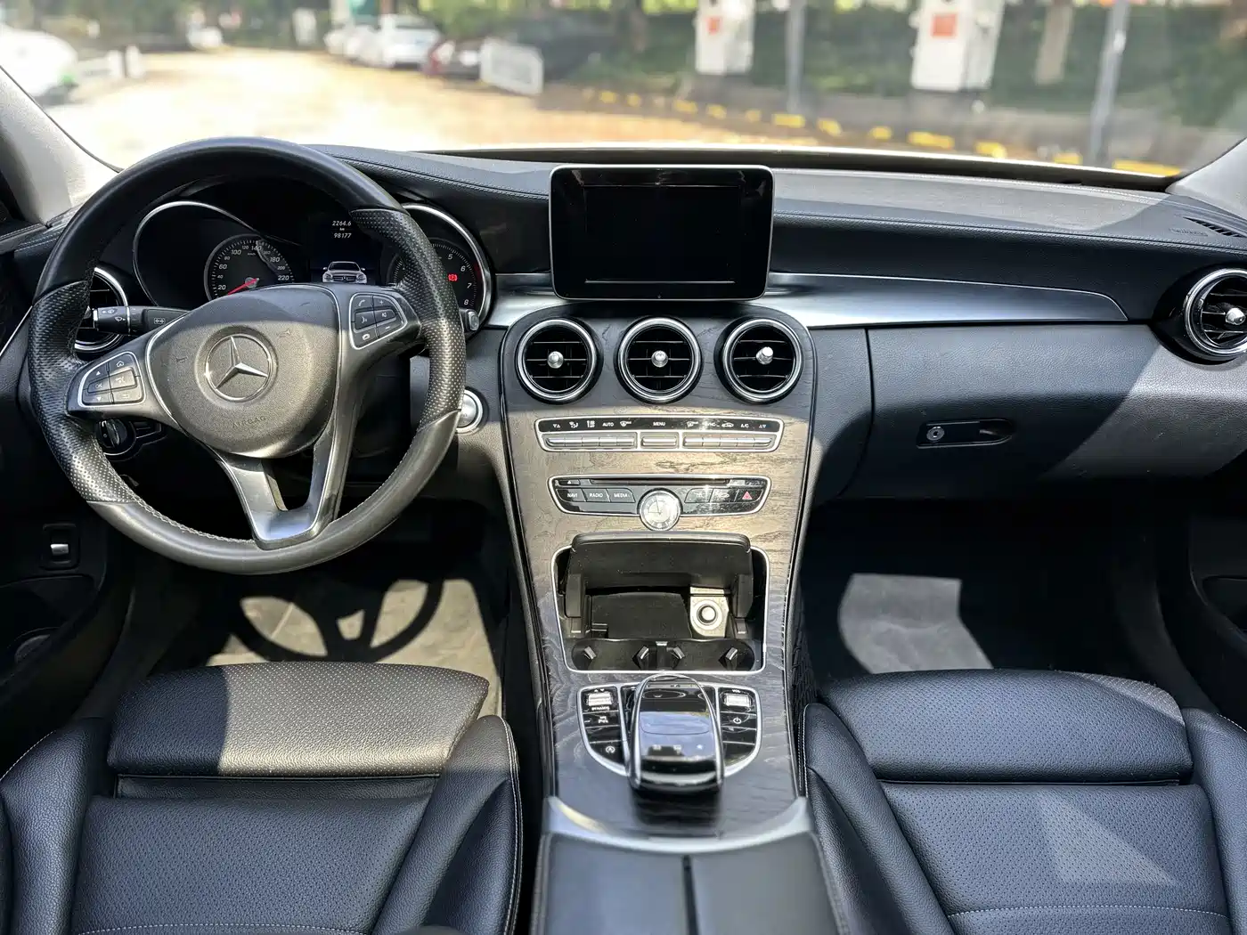 Mercedes-Benz C-Class 2016 C 200 L Sport фото 17