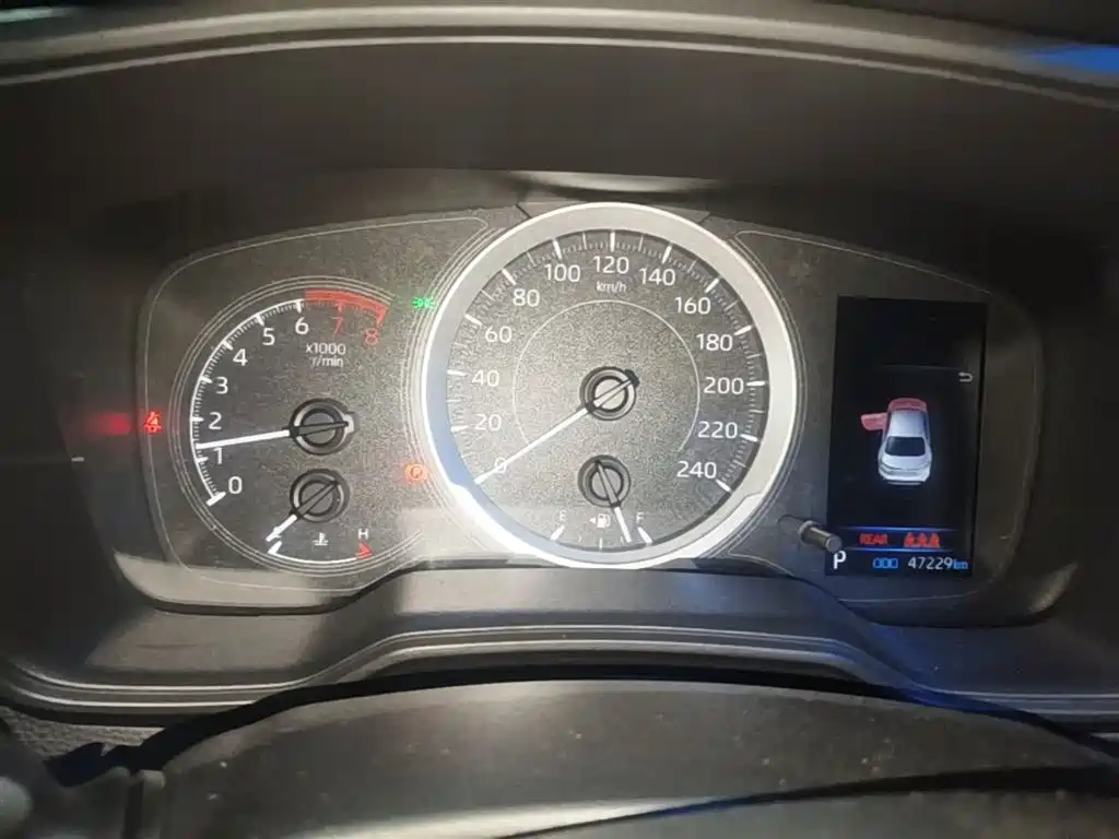 Toyota Levin 2022 185T CVT Sport Edition фото 12