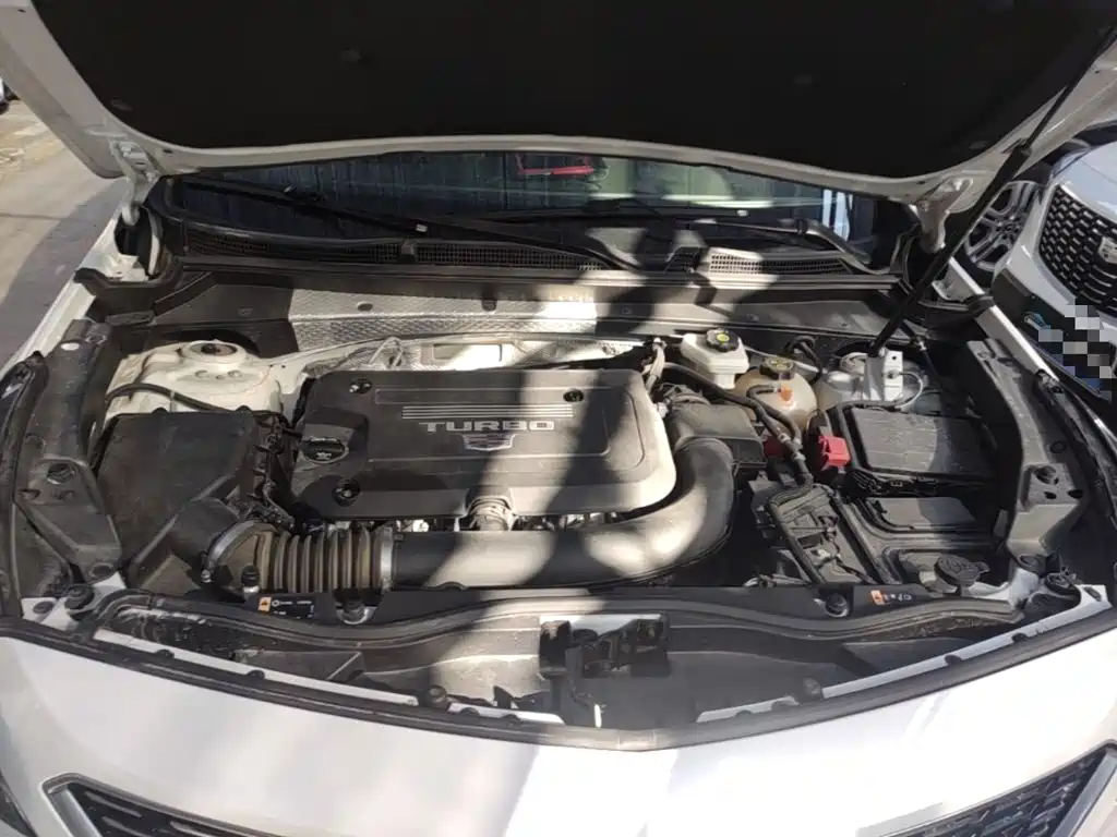 Photo 20 - Cadillac XT4