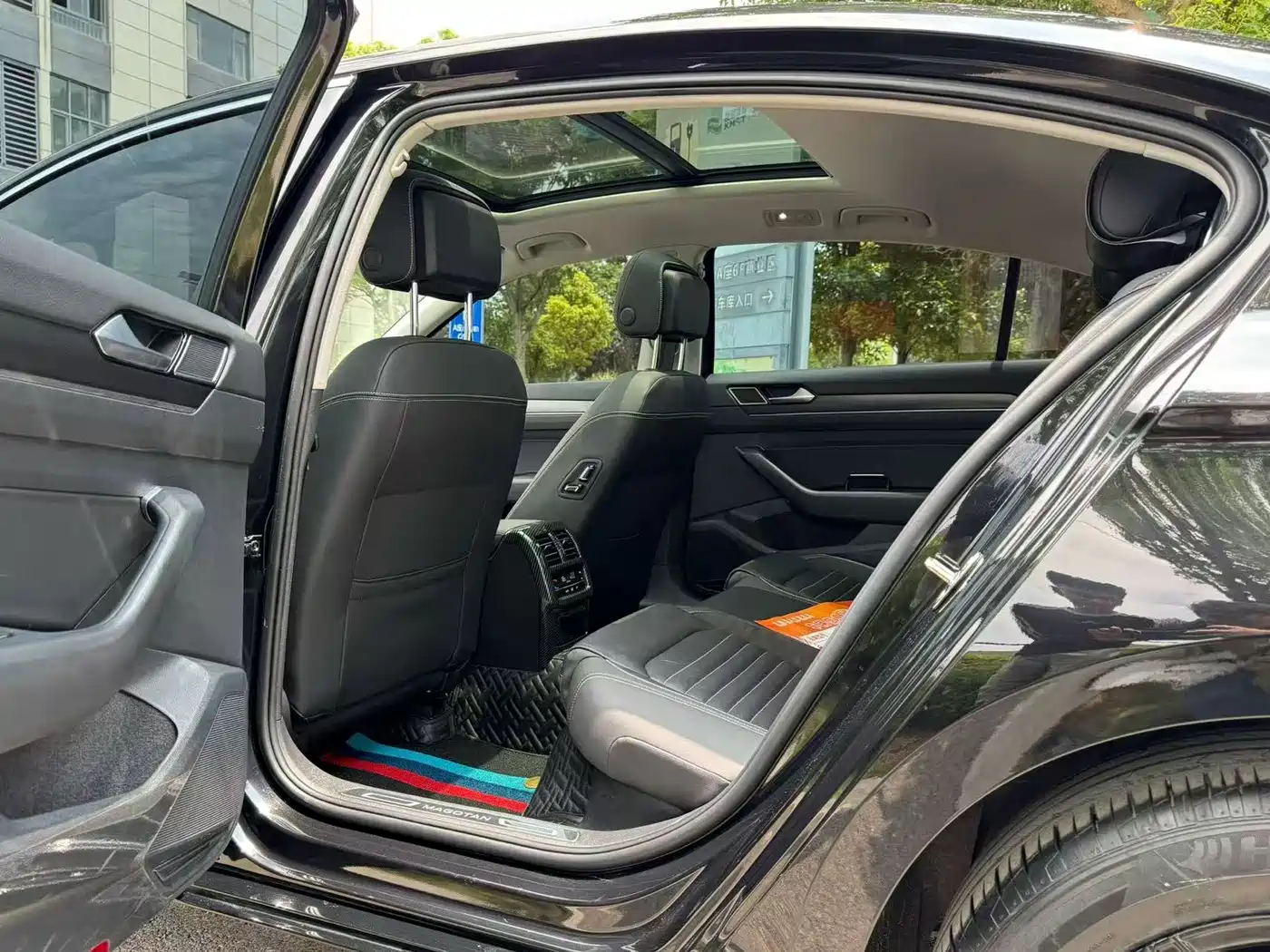 Volkswagen Magotan 2020 330TSI DSG Leading фото 6
