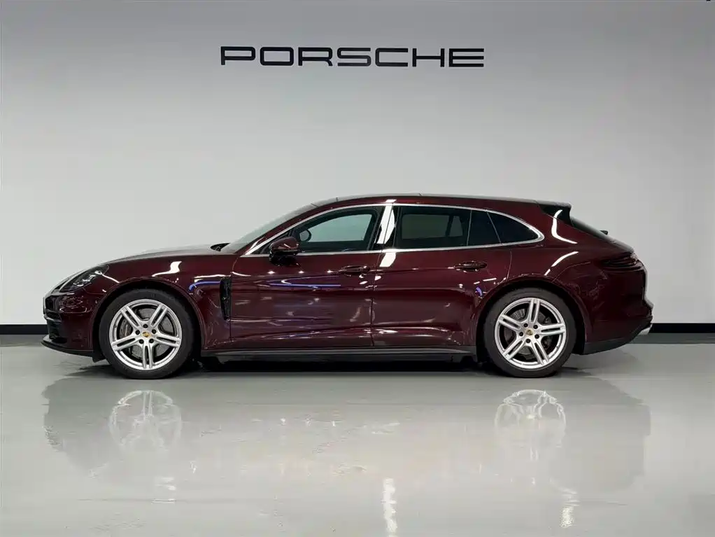 Porsche Panamera 2017 Panamera 4 Sport Turismo 3.0T фото 5