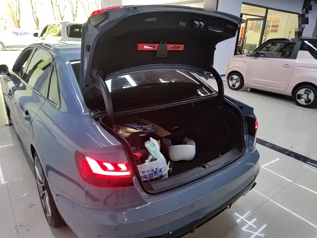 Audi A4L 2022 40 TFSI quattro RS Kit Burning Speed фото 19