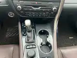 Photo 17 - Lexus RX