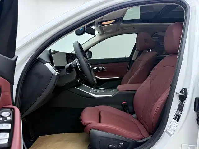 BMW 3 Series 2025 325Li M Sport Package фото 4