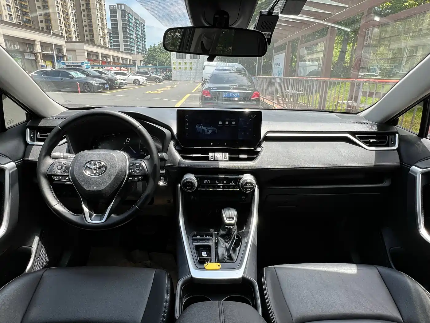 Toyota Wildlander 2023 2.0L CVT FWD Luxury PLUS фото 6