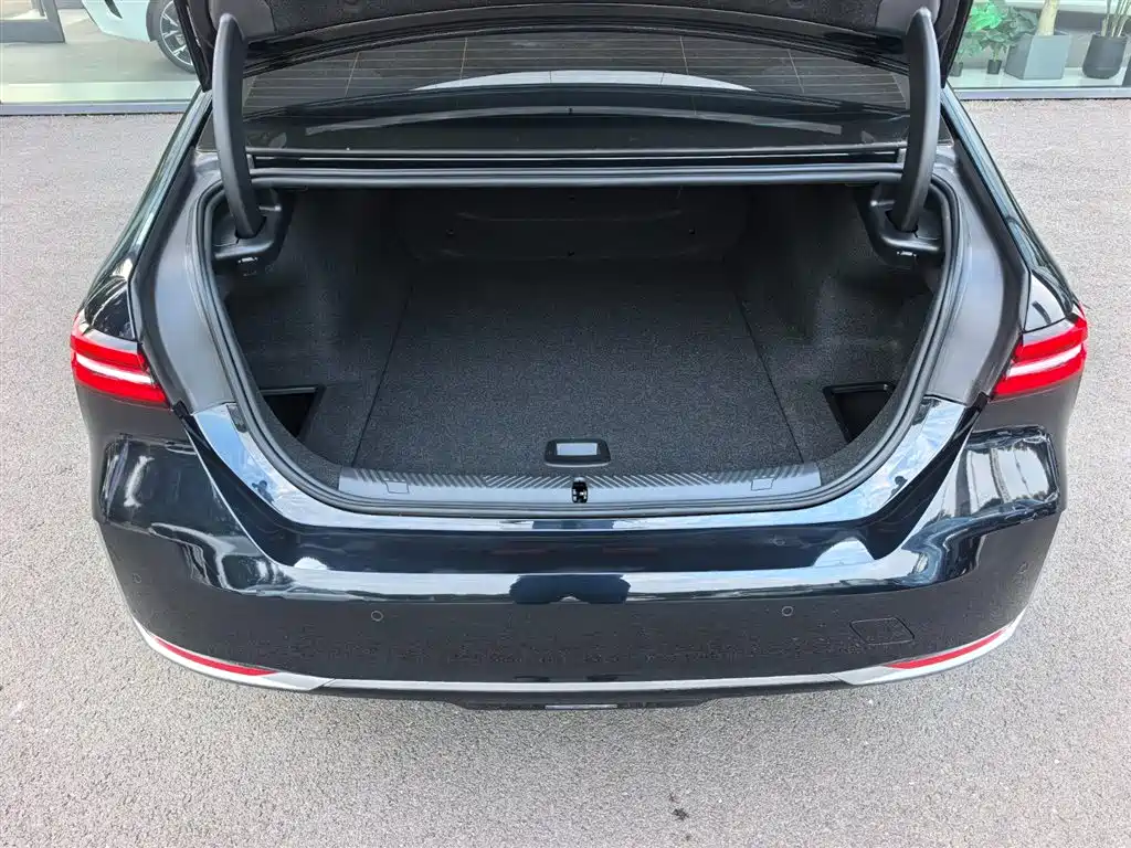 BMW i5 2026 2024 eDrive 35L Premium Luxury Package