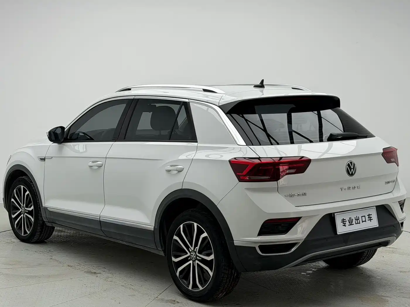 Volkswagen T-ROC 2022 280TSI DSG 2WD Comfort PLUS фото 6