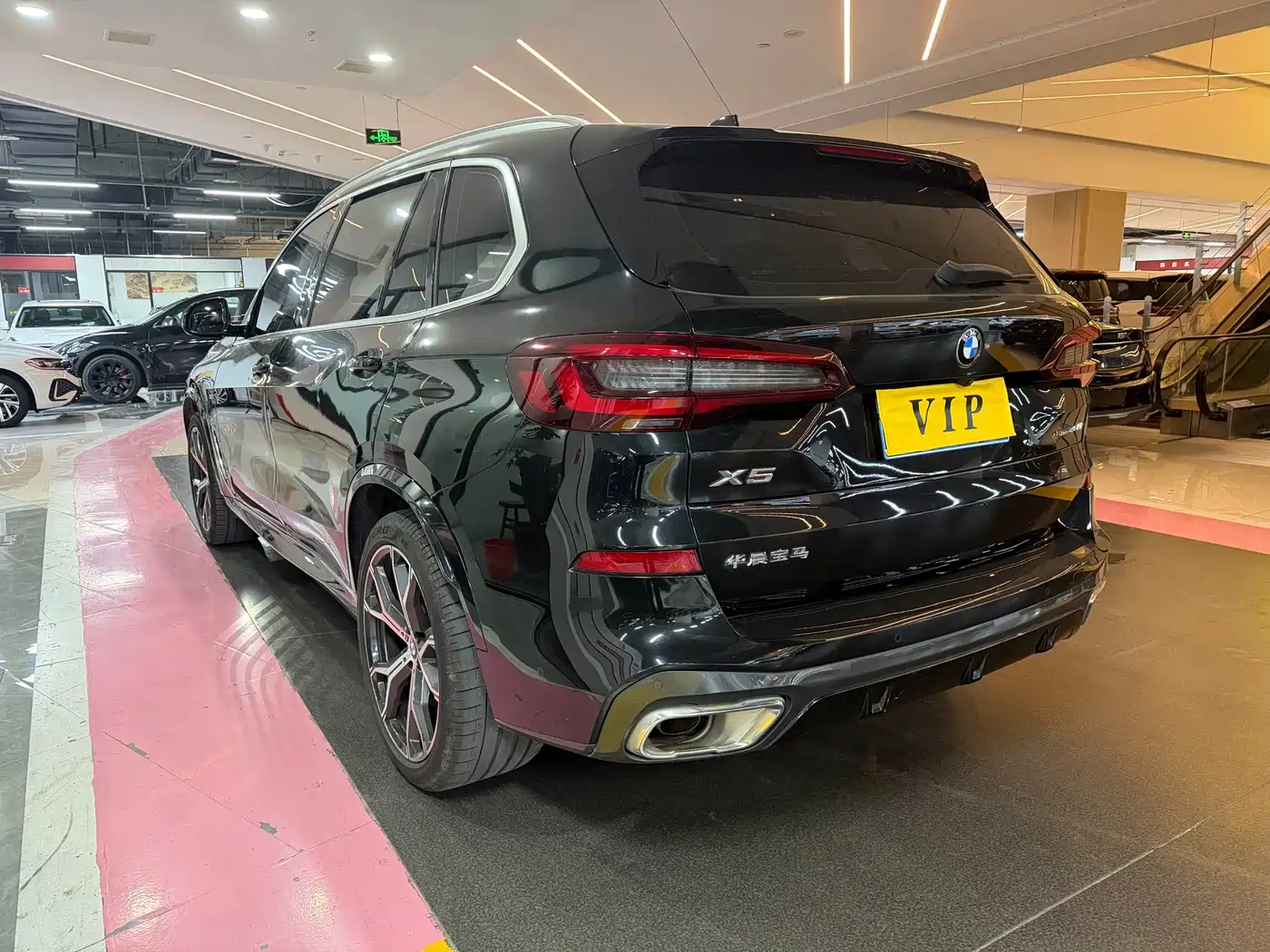 BMW X5 2022 xDrive 40Li Premium M Sport Package фото 14
