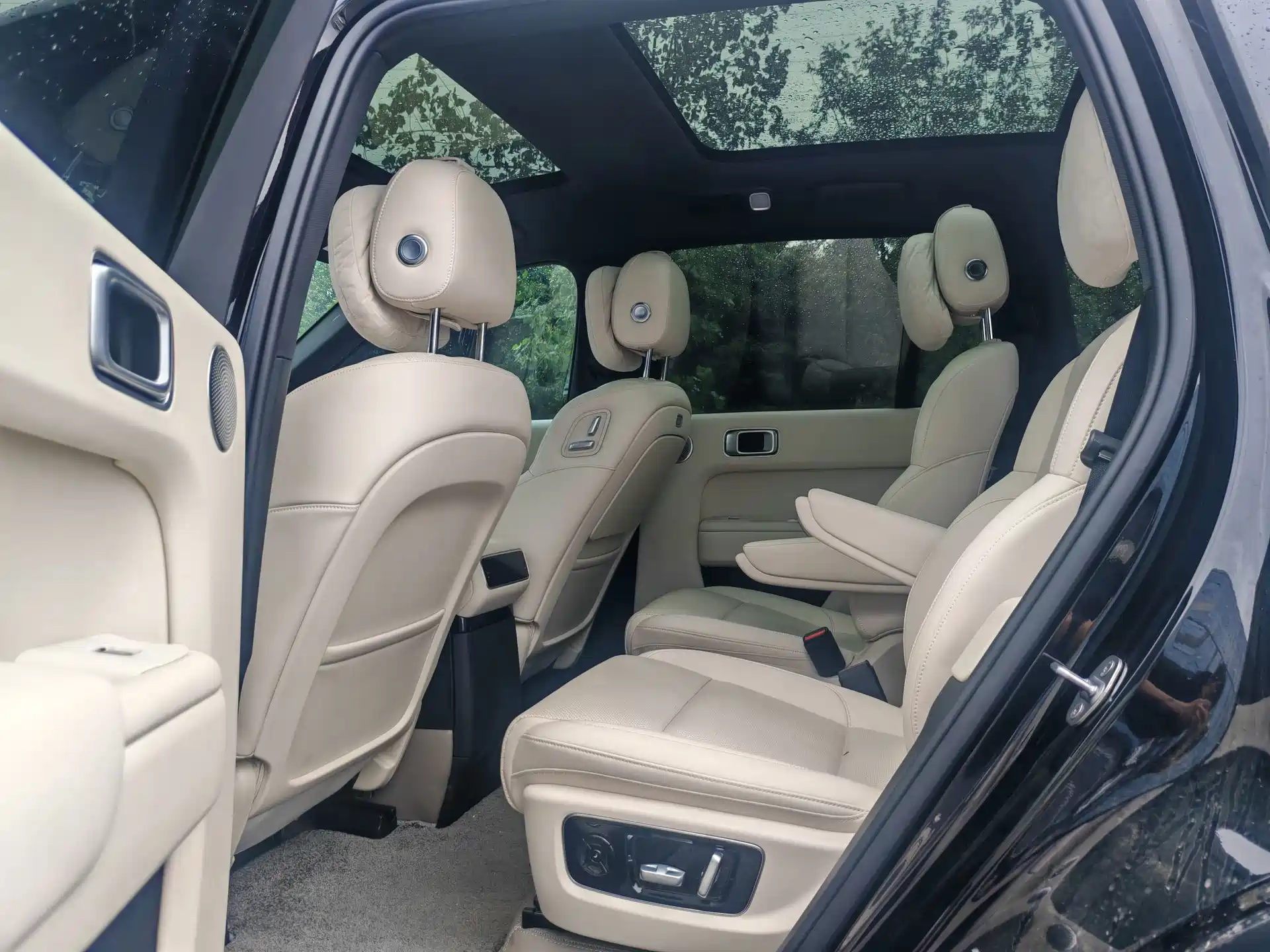 صورة 6 - Li Auto L8