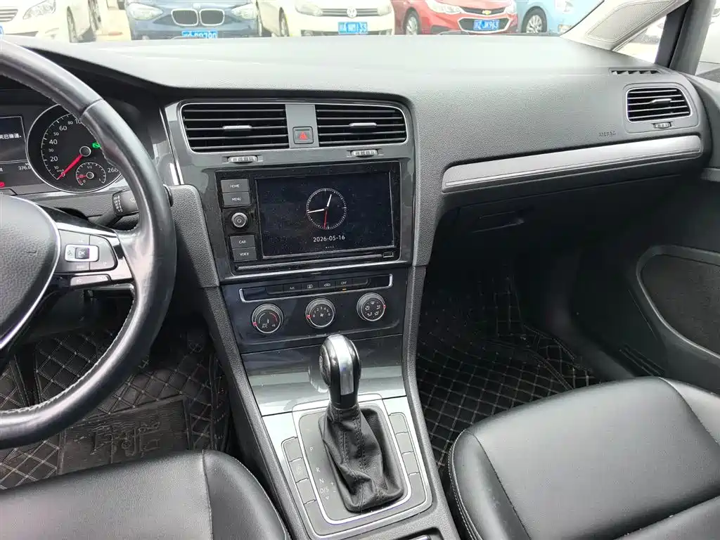 Volkswagen Golf 2019 200TSI DSG Comfort Progressive China VI фото 13