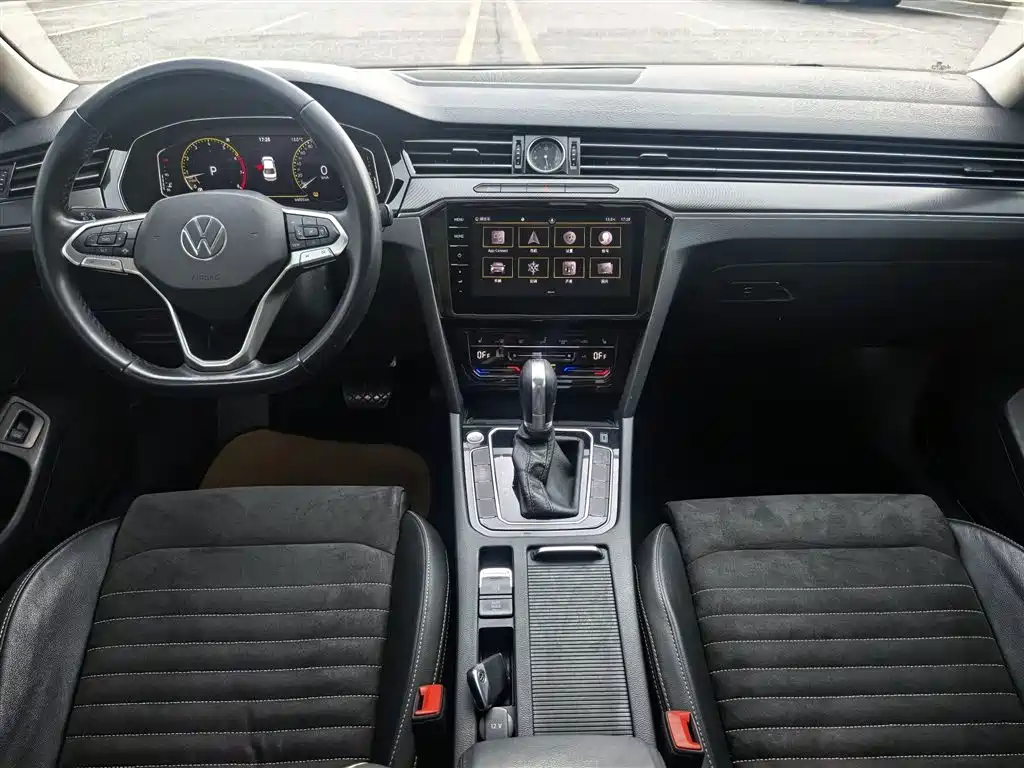 Volkswagen Magotan 2020 330TSI DSG Luxury фото 6