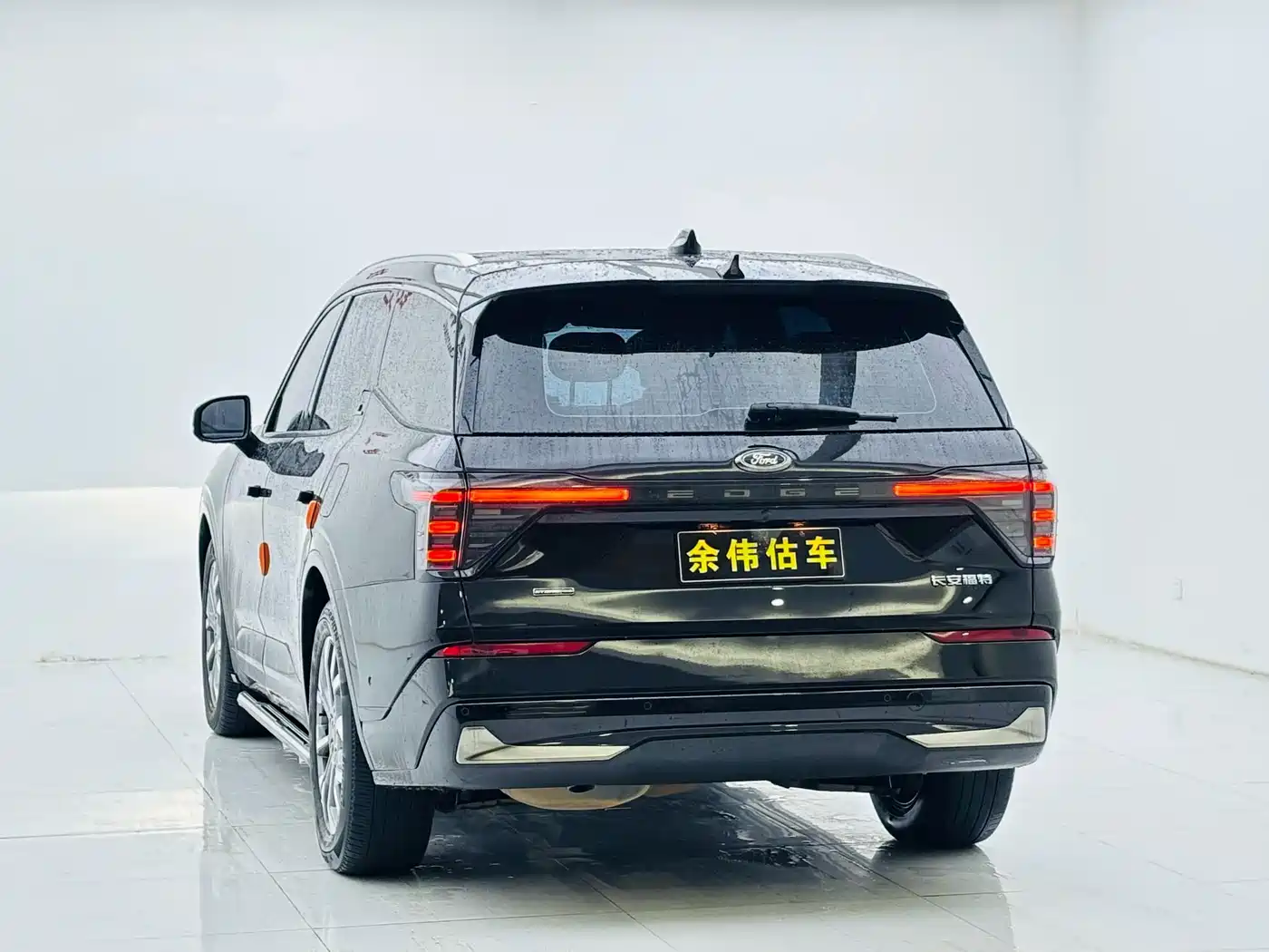 Фото 5 - Ford Edge