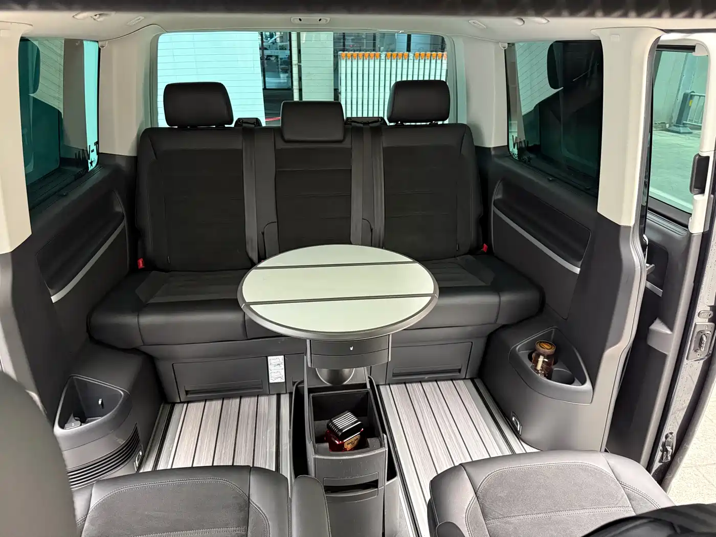 Volkswagen Multivan 2017 2.0TSI AWD Premium Edition 7-Seater фото 12