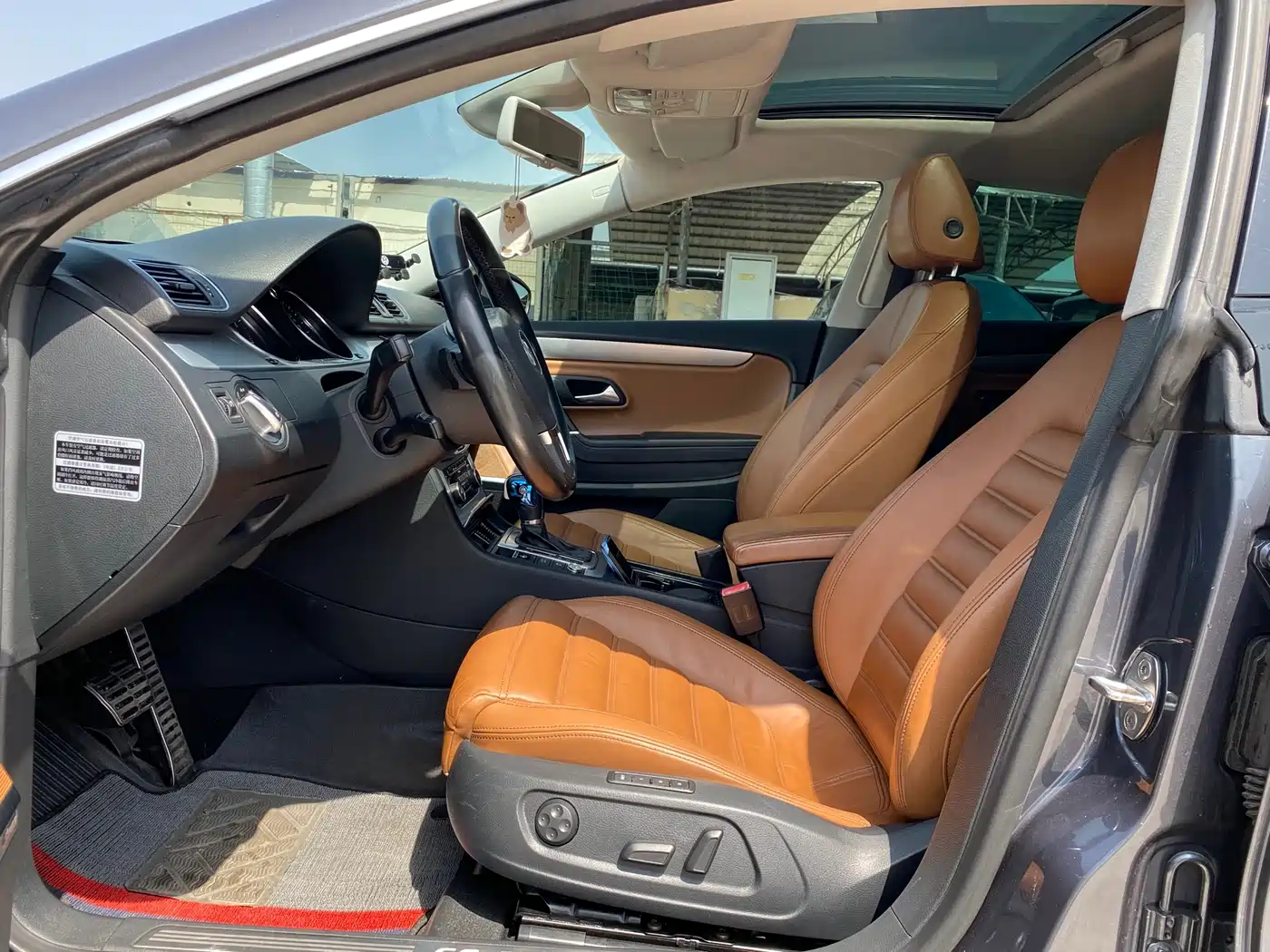 Volkswagen FAW-Volkswagen CC 2012 Model 2.0TSI Ultimate фото 10