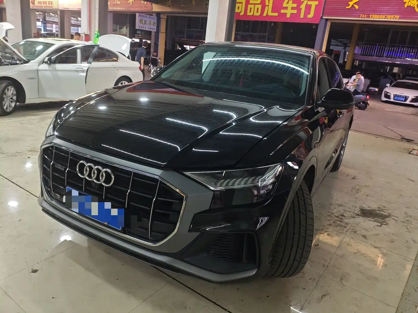 Audi Q8 2023 2022 55 TFSI Luxury Dynamic