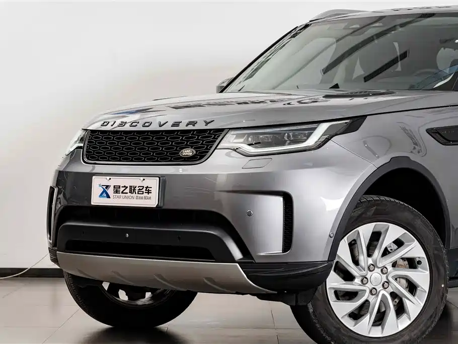 Land Rover Discovery 2023 300PS S фото 3