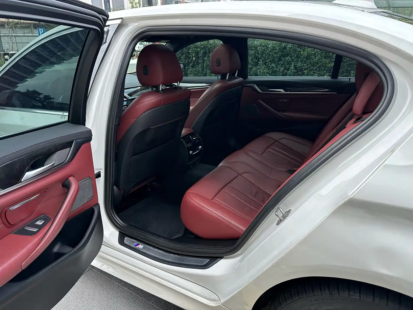 BMW 5 Series 2020 530Li Exclusive M Sport Package фото 8