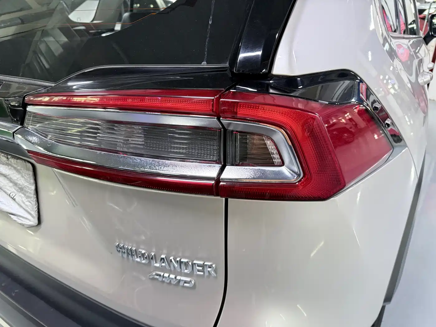 Toyota Wildlander 2023 2.0L CVT AWD Luxury PLUS фото 19