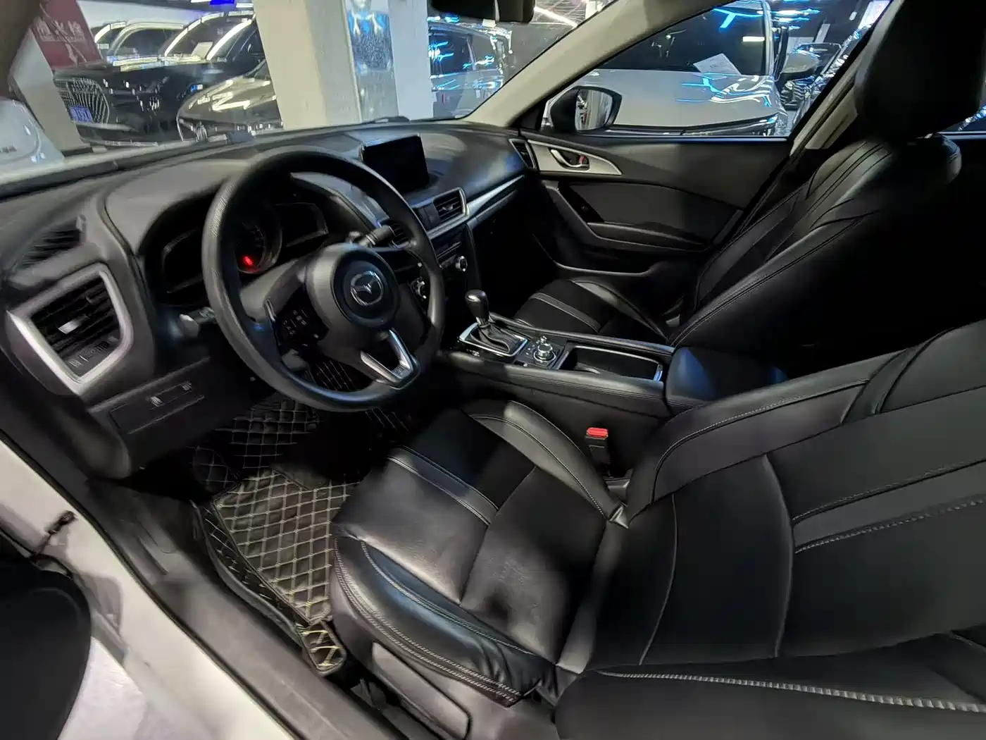 Mazda Mazda3 Axela 2020 2.0L Automatic Zhi Ya Edition фото 4
