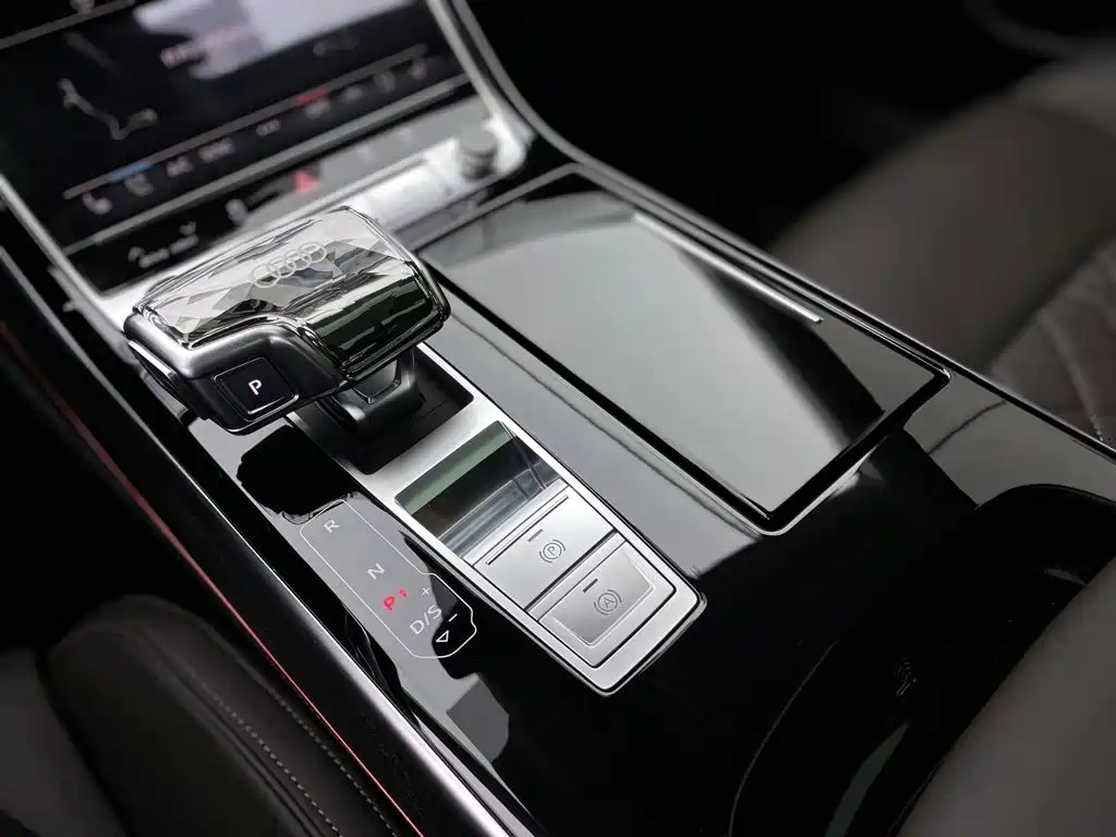 Audi A8 2025 2024 Model A8L 50 TFSI quattro Premium Selection