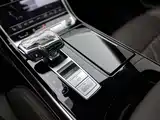 Photo 26 - Audi A8