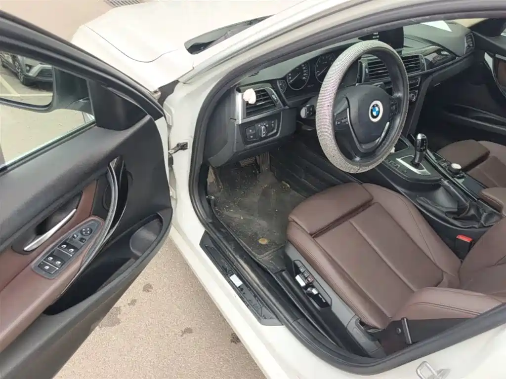 BMW 3 Series 2018 320Li Fashion Style фото 16