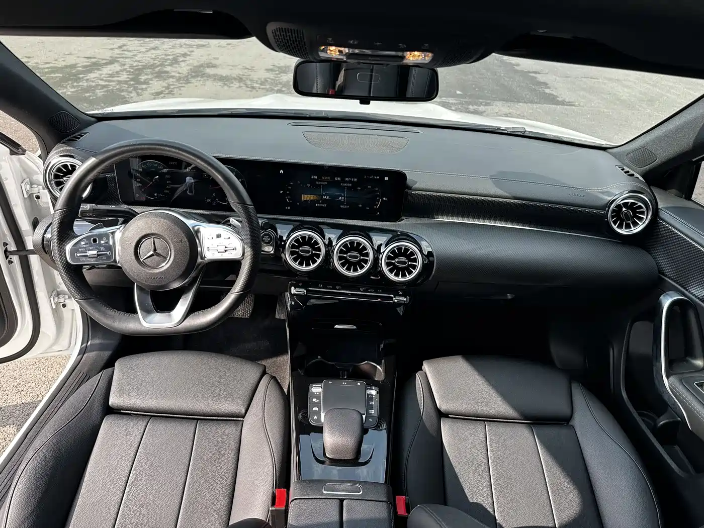 Mercedes-Benz A-Class 2022 A 200 L Sport Sedan Dynamic фото 7