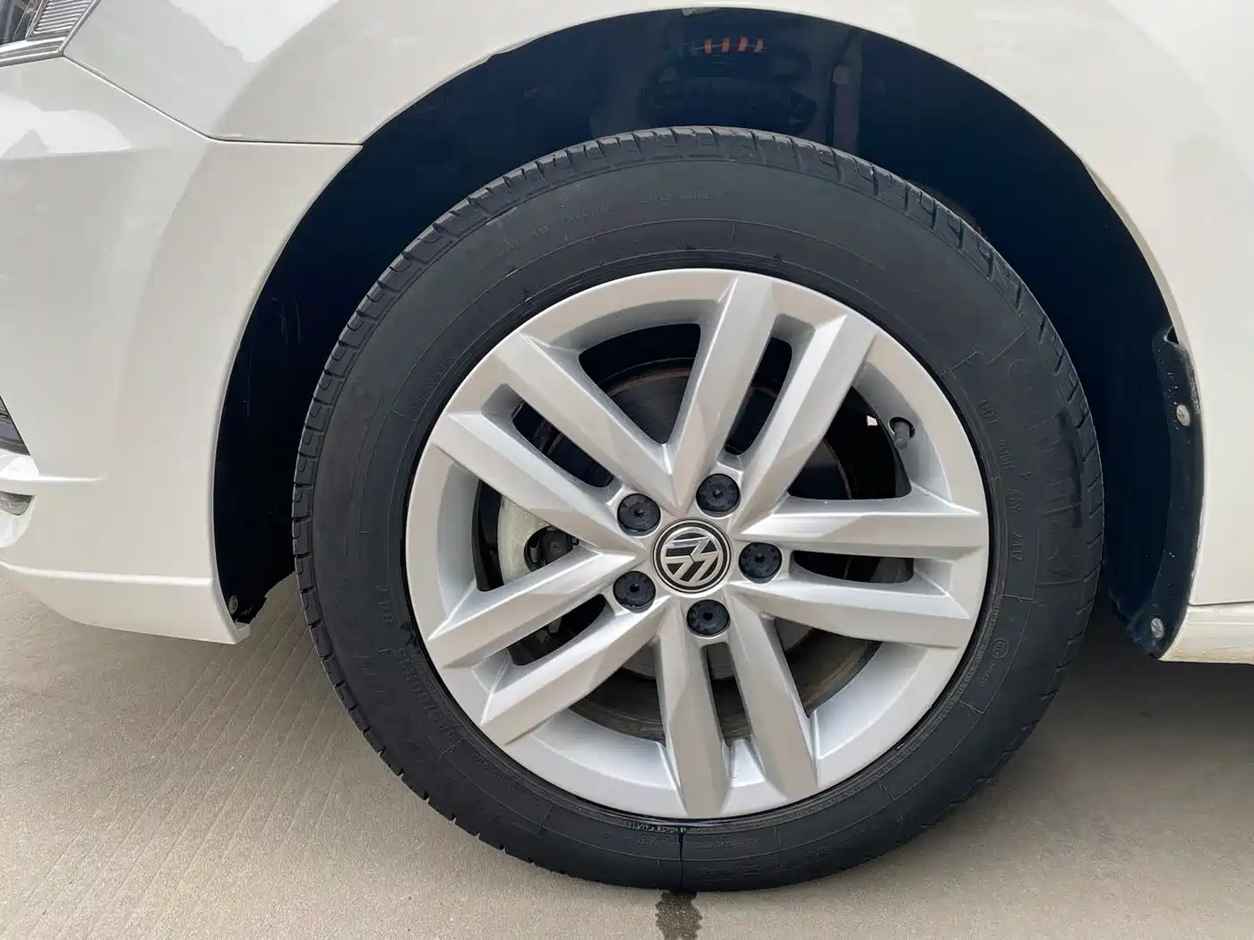 Volkswagen Jetta 2017 1.5L Manual Fashion фото 10