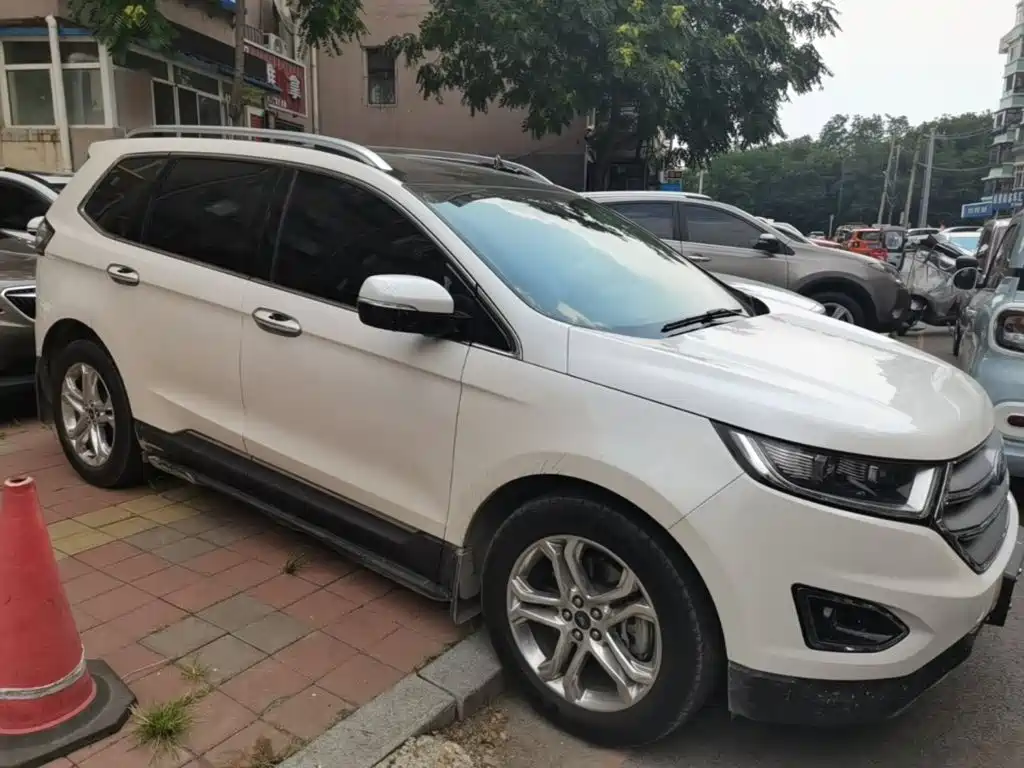 Ford Edge 2017 2016 EcoBoost 245 2WD Luxury 7-Seater