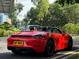 Photo 12 - Porsche 718