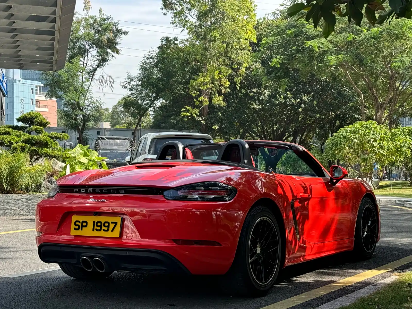 Photo 12 - Porsche 718