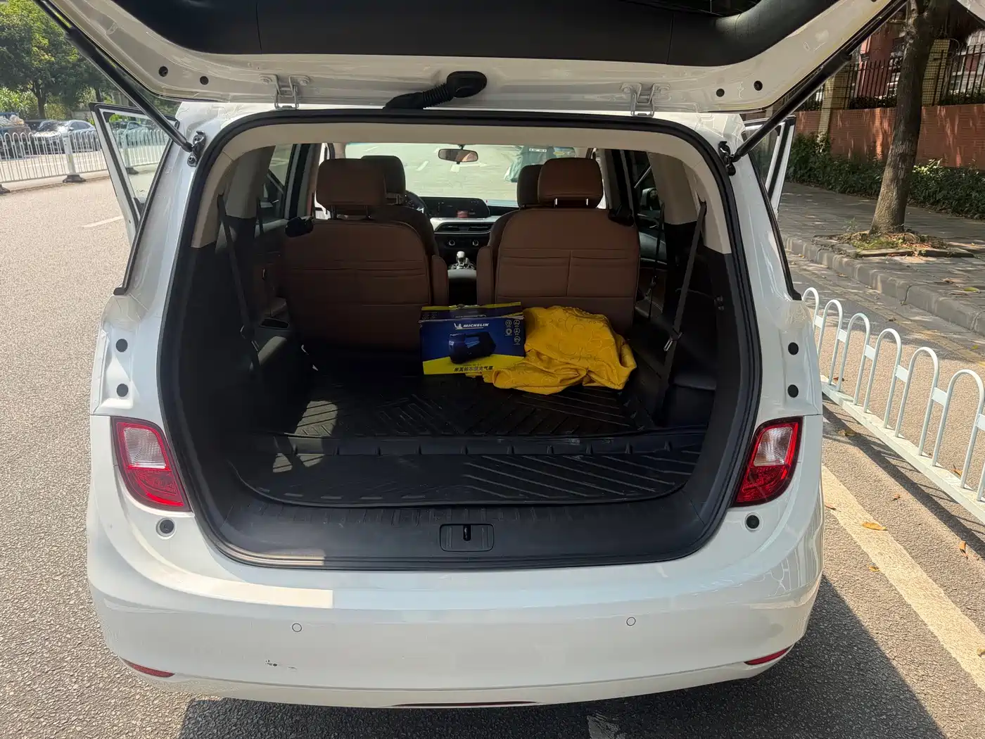 Buick GL6 2023 2021 323T Mild Hybrid Connected Premium Trim