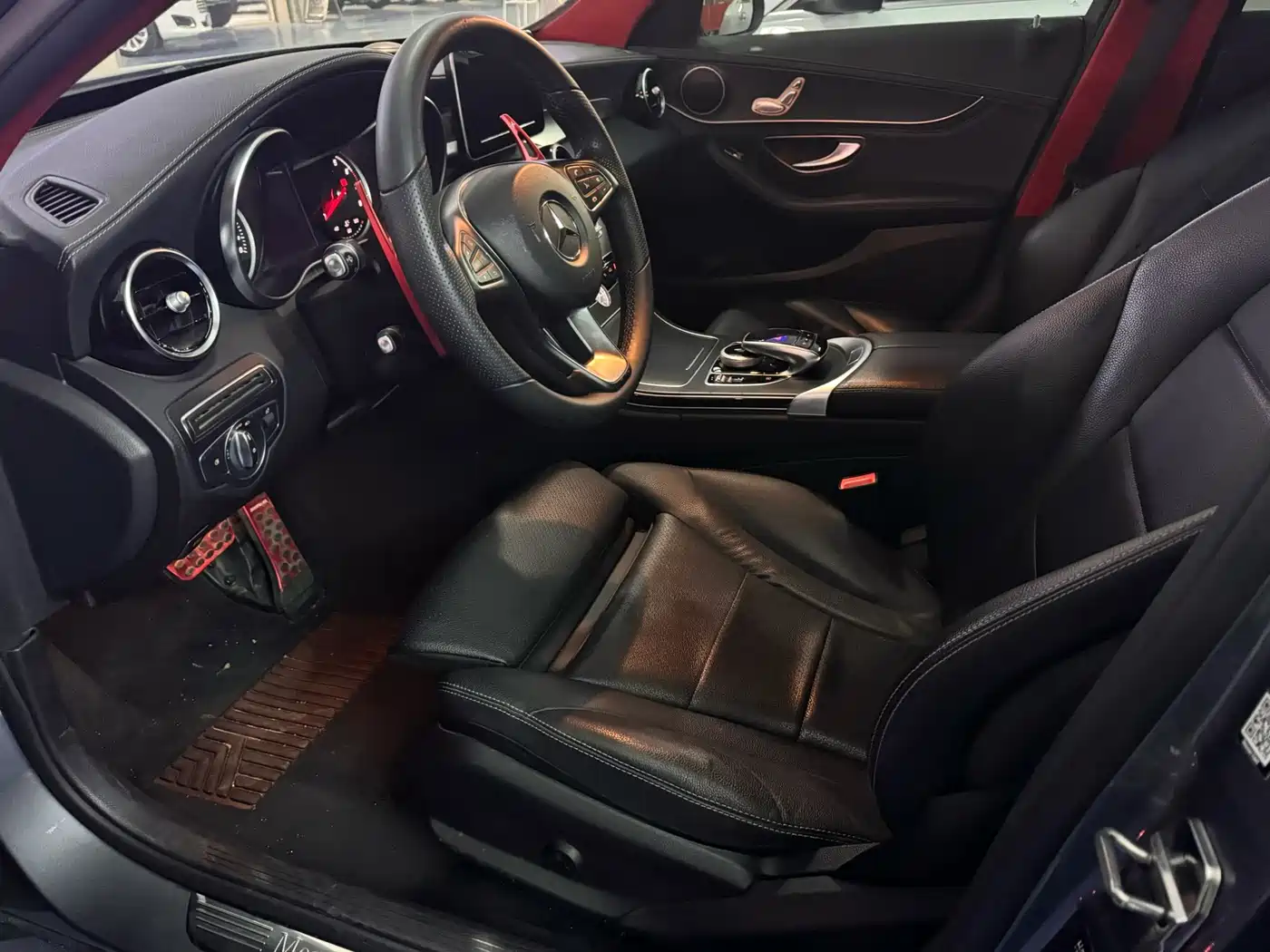 Mercedes-Benz C-Class 2017 Facelift C 180 L Fashion Sport Edition фото 4