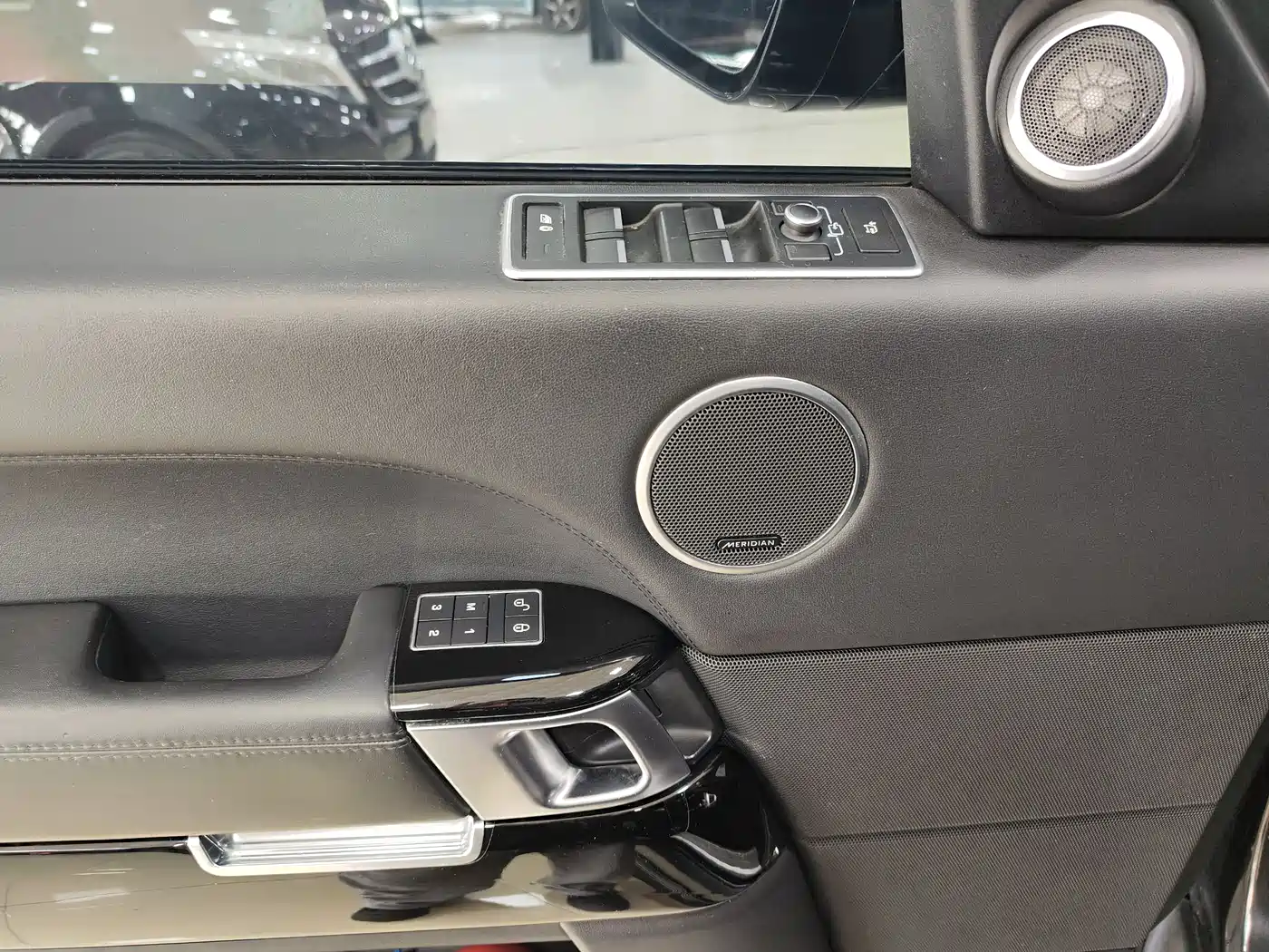Land Rover Range Rover 2016 3.0 SC V6 Vogue фото 20