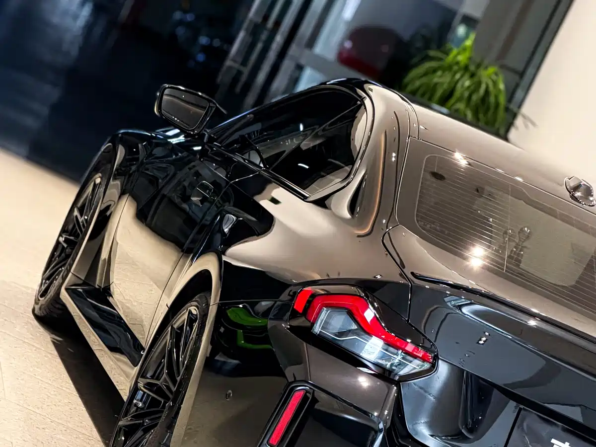 BMW M2 2024 M2 фото 7